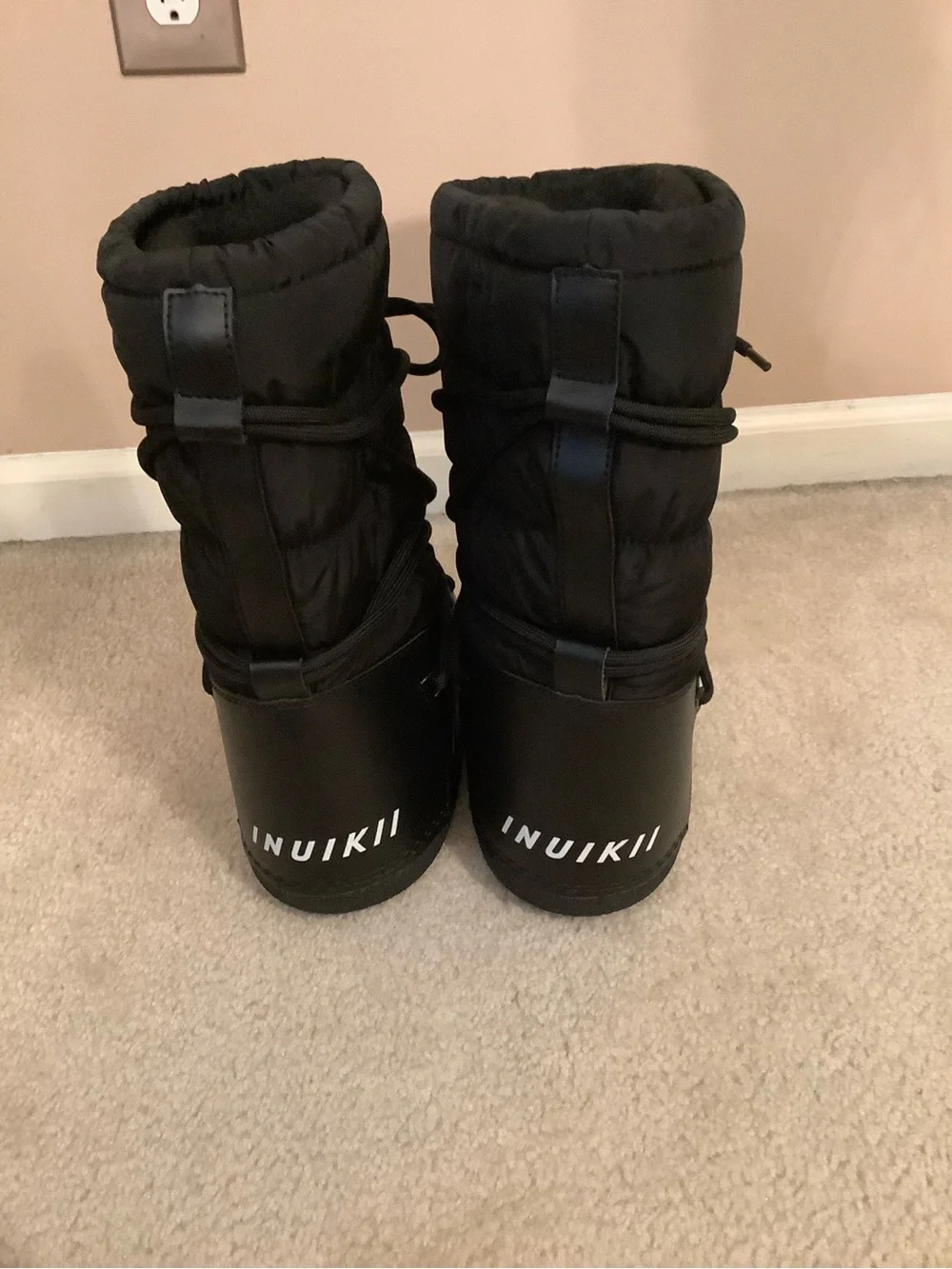 Free People x INUIKII Mountain High Black Puffer Moon Snow Boots Women's Size 40